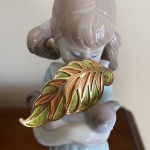 Vintage Napier Leaf Brooch